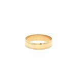18 Carat Yellow Gold Wedding Ring