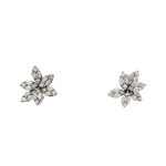 18 Carat White Gold Flower Design Earings